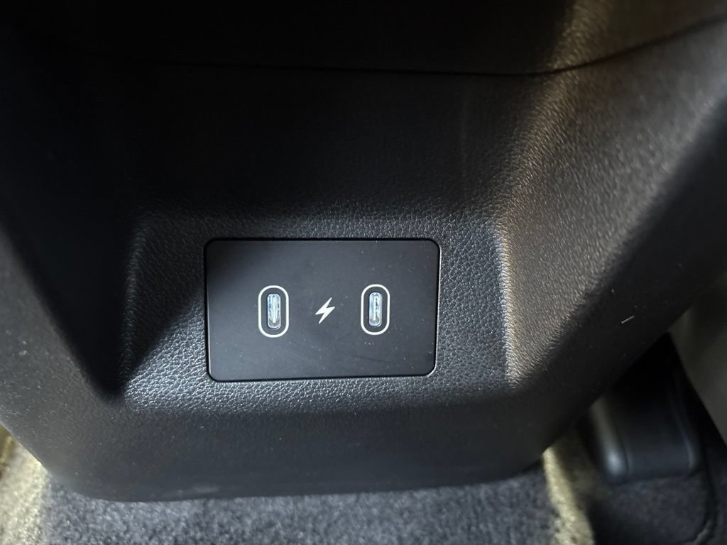 Used 2026 Hyundai Santa Cruz SEL AWD/4WD image 17