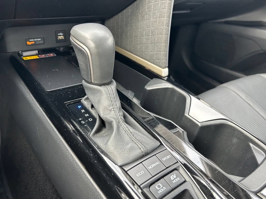 Used 2025 Toyota Camry XLE FWD image 21