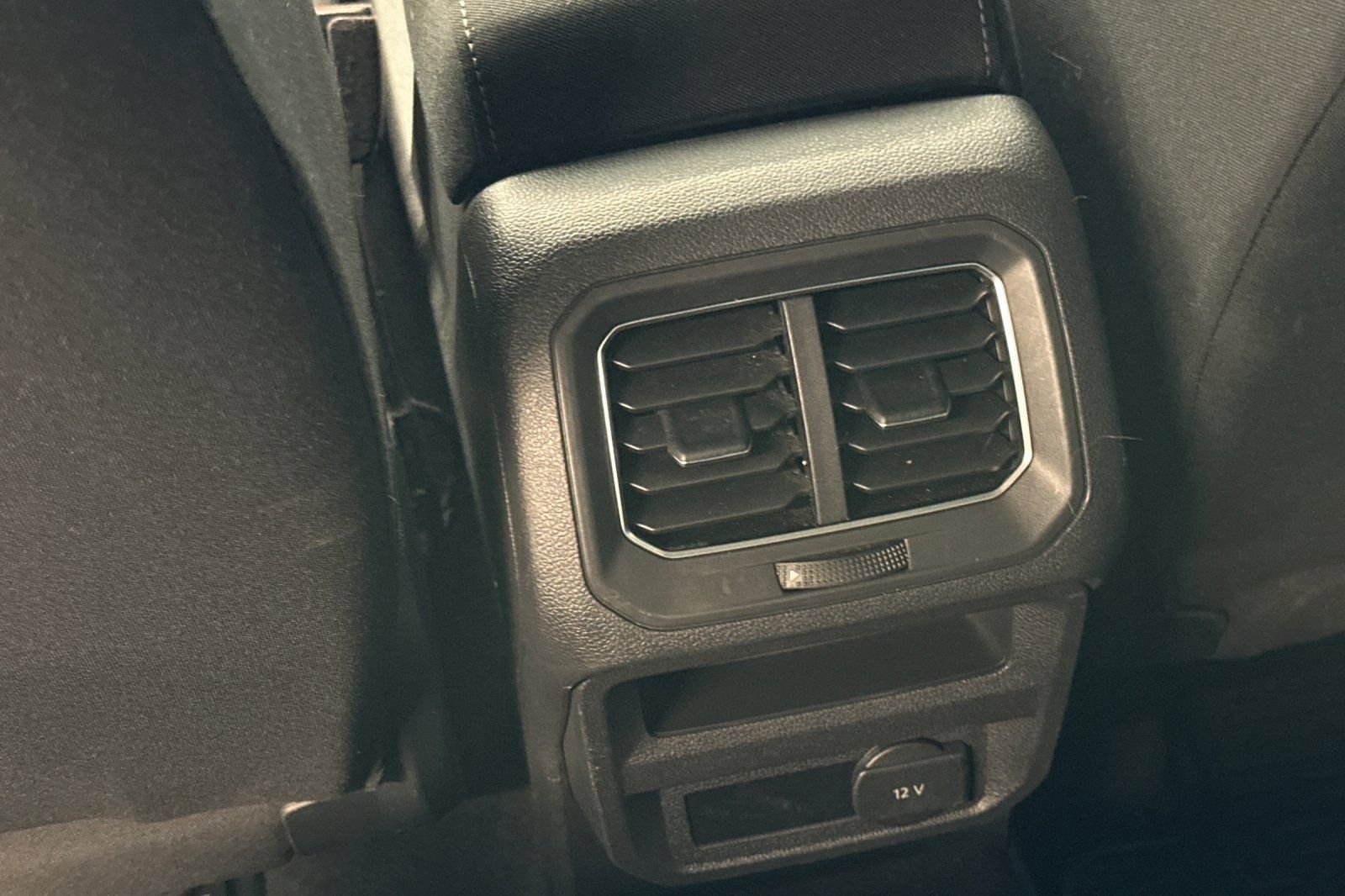 Used 2018 Volkswagen Tiguan S w/ 3rd Row Seat Package image 14