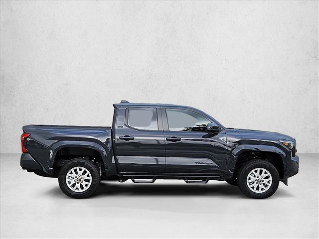 Used 2025 Toyota Tacoma SR5 AWD/4WD image 4