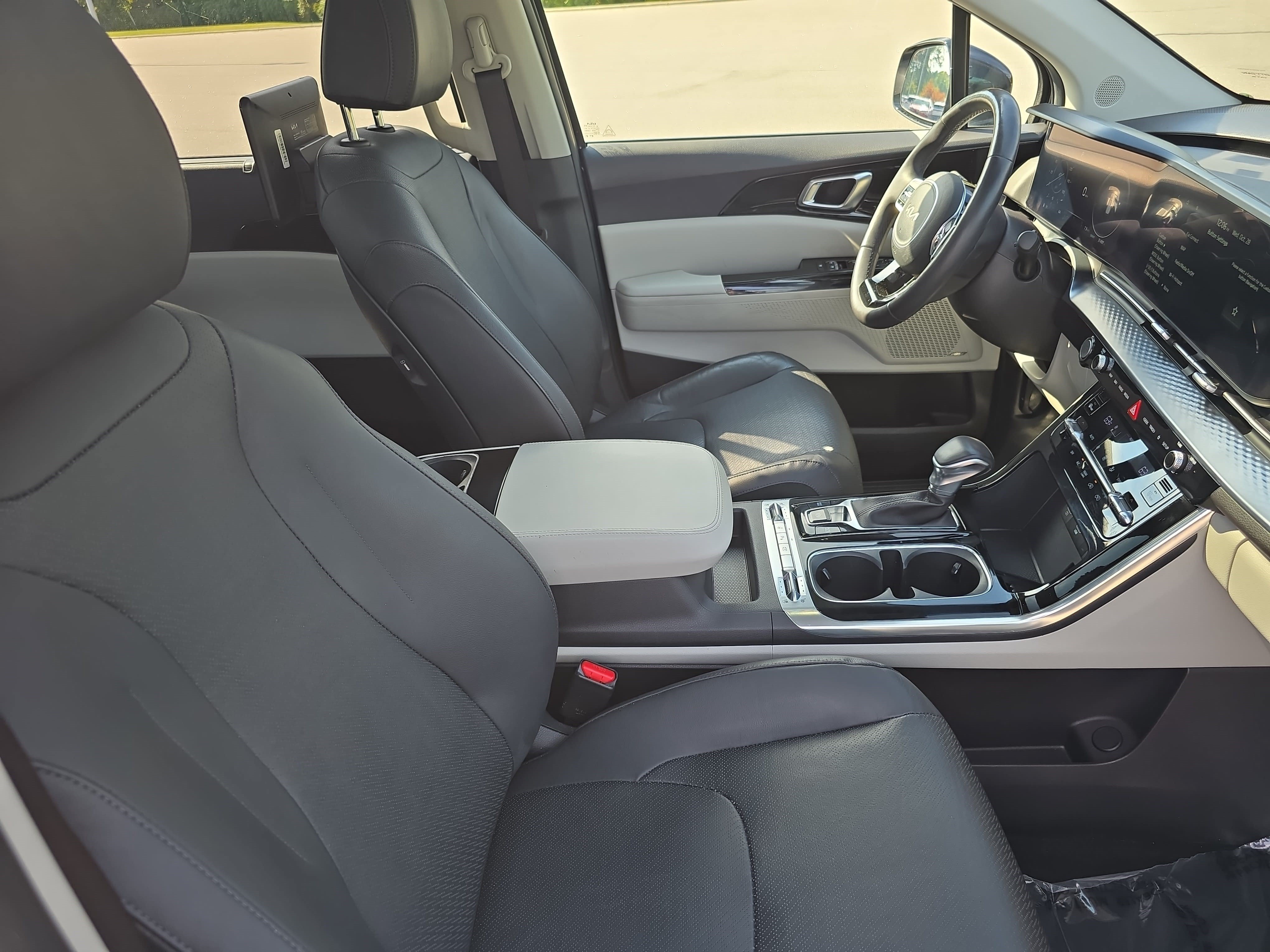 Used 2024 Kia Carnival SX Prestige FWD image 10