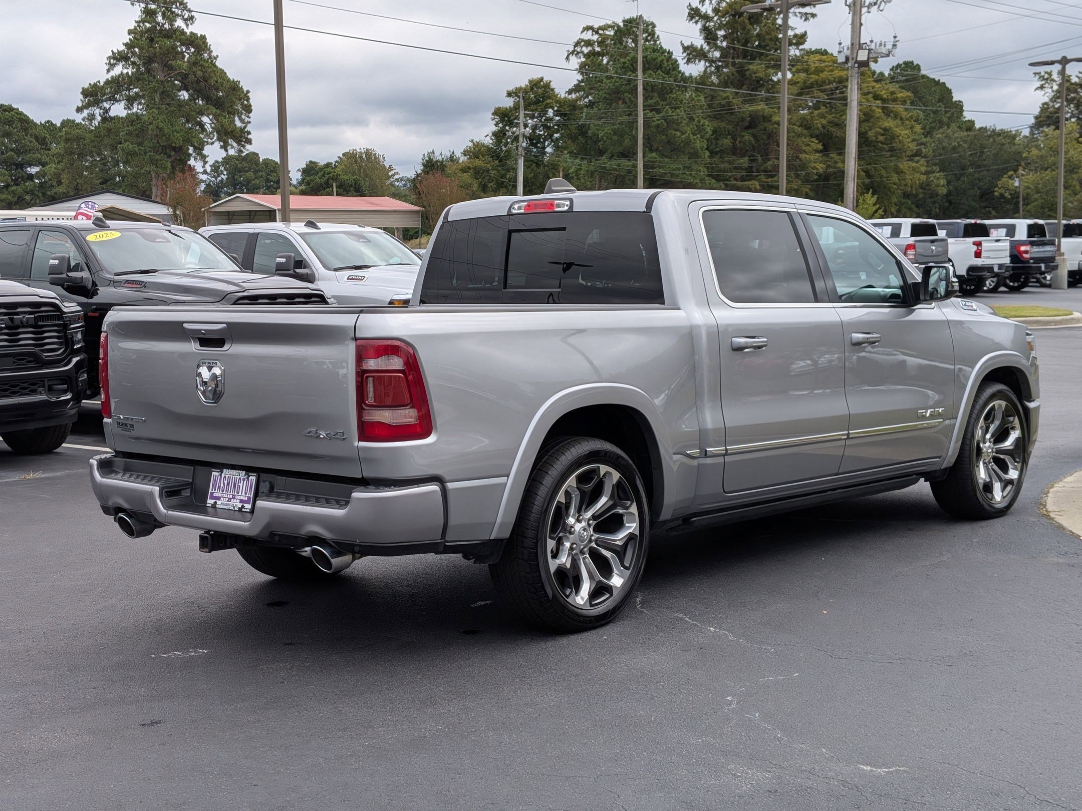 Used 2023 RAM 1500 Limited w/ Trailer Tow Group image 5