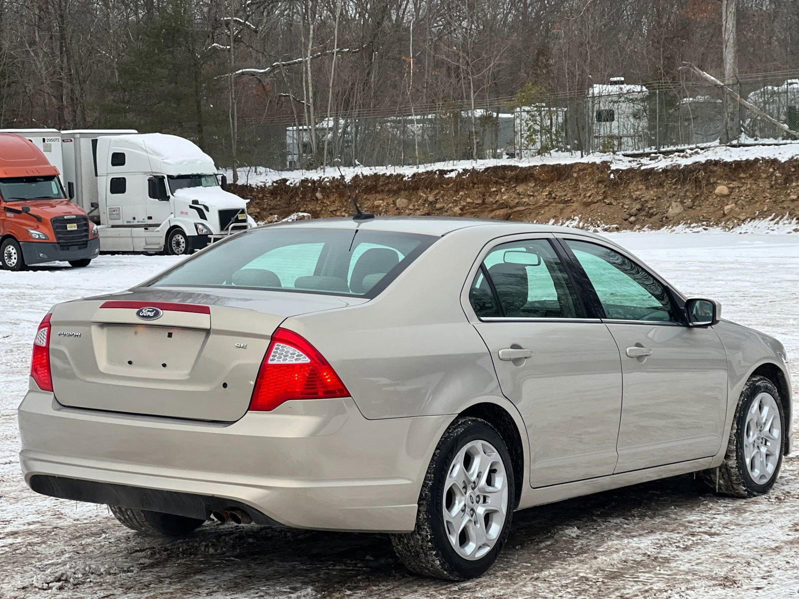 Used 2010 Ford Fusion SE image 6