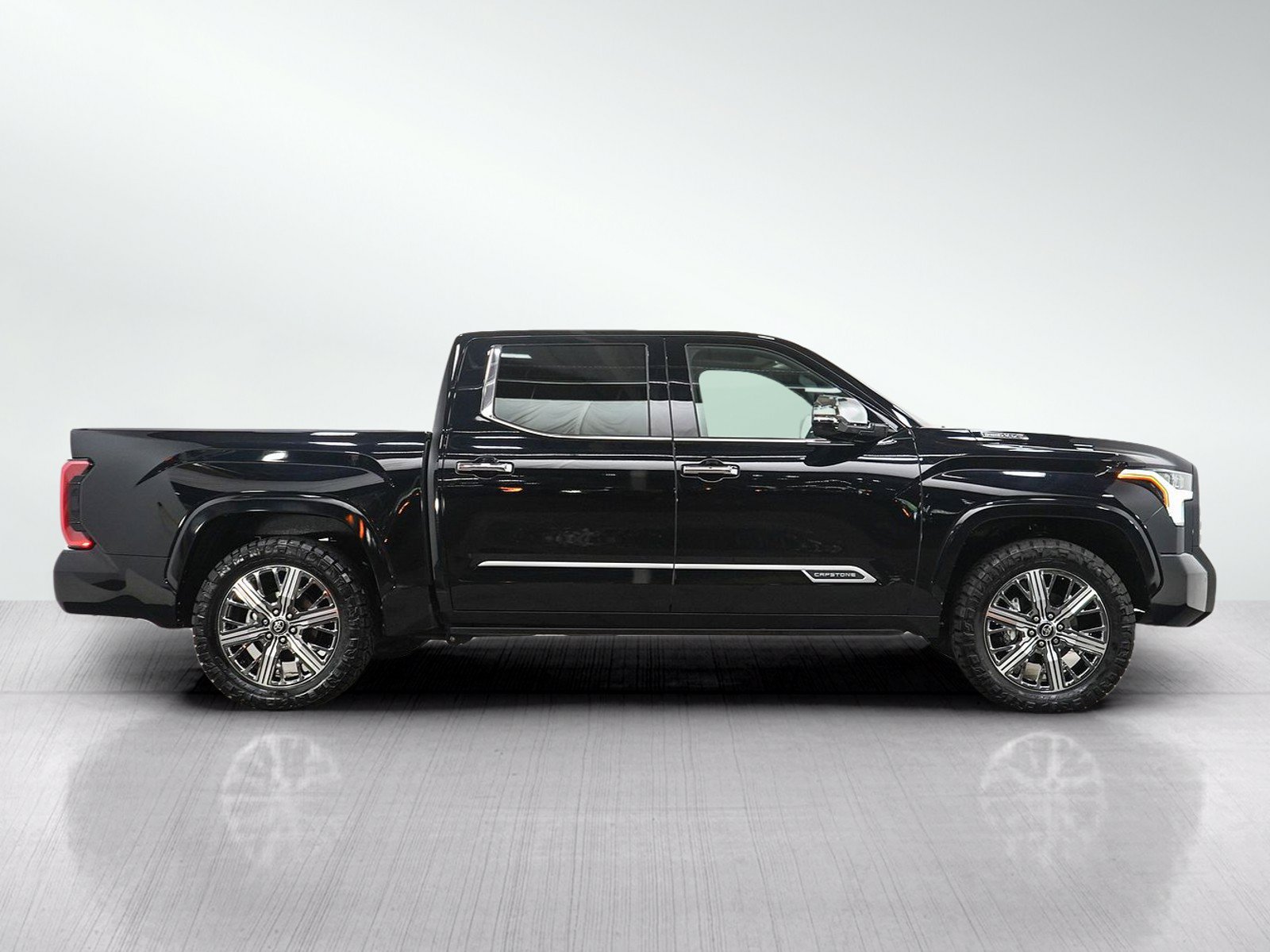 Used 2026 Toyota Tundra Capstone AWD/4WD image 8