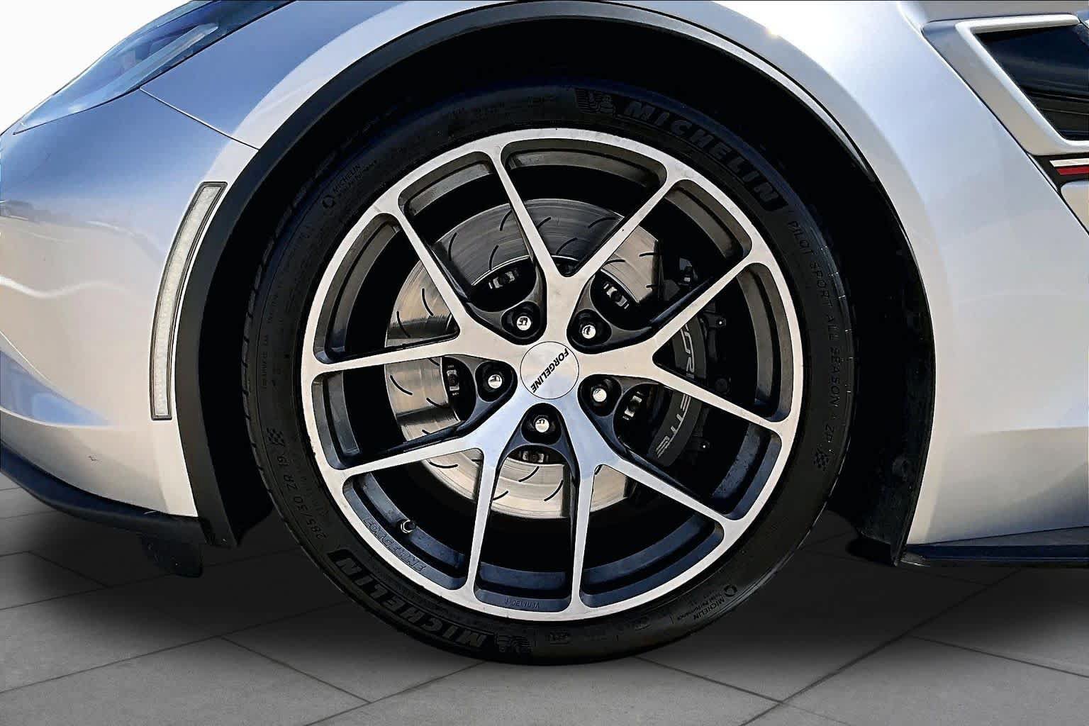 Used 2018 Chevrolet Corvette Grand Sport RWD image 11