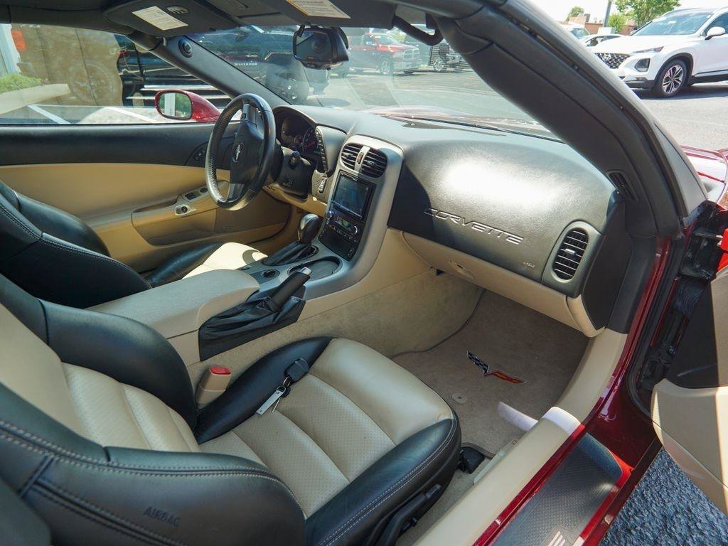 Used 2007 Chevrolet Corvette Convertible w/ Preferred Equipment Group RWD image 24