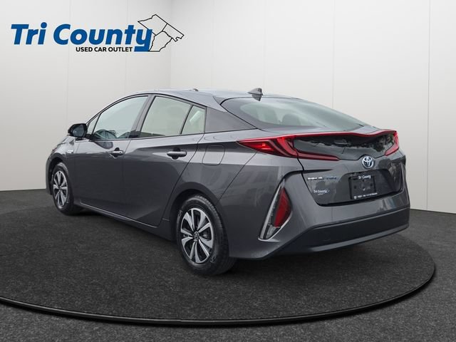 Certified 2017 Toyota Prius Prime Premium FWD image 6