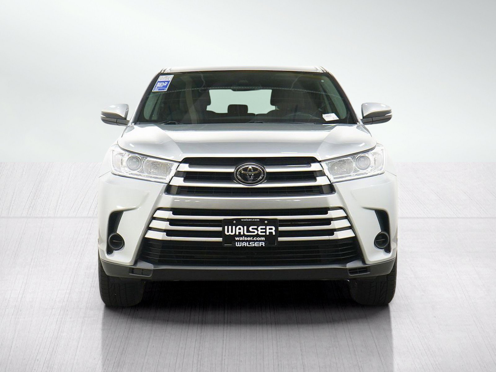 Used 2017 Toyota Highlander LE AWD/4WD image 8