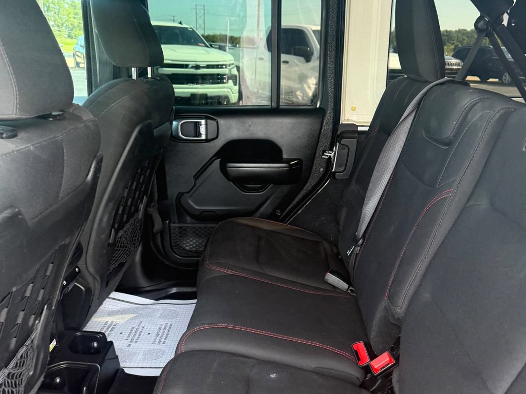 Used 2018 Jeep Wrangler Unlimited Rubicon AWD/4WD image 25