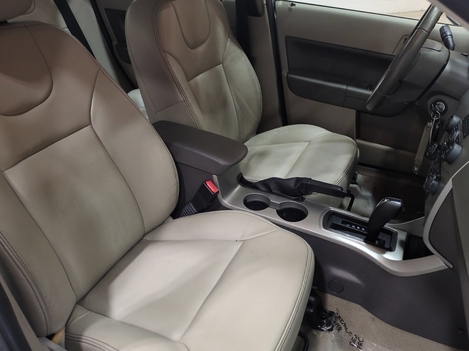 Used 2009 Ford Focus SEL FWD image 10