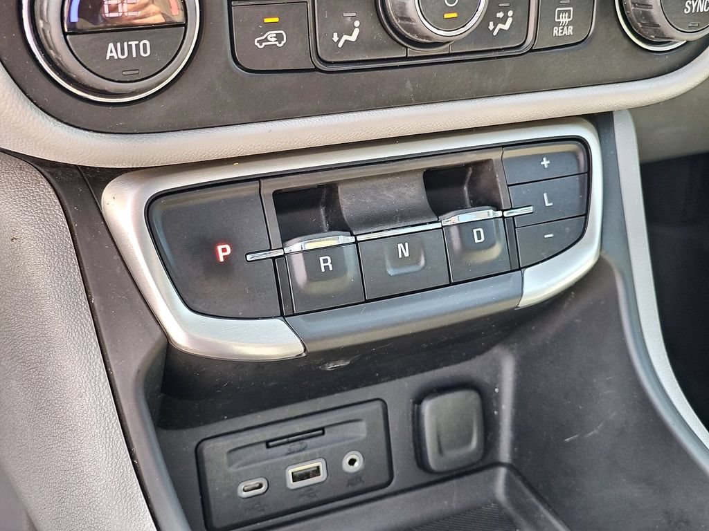 Used 2022 GMC Terrain SLT w/ Infotainment Package II AWD/4WD image 20