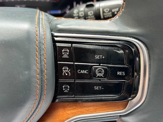 Used 2022 Jeep Grand Wagoneer Series III AWD/4WD image 19