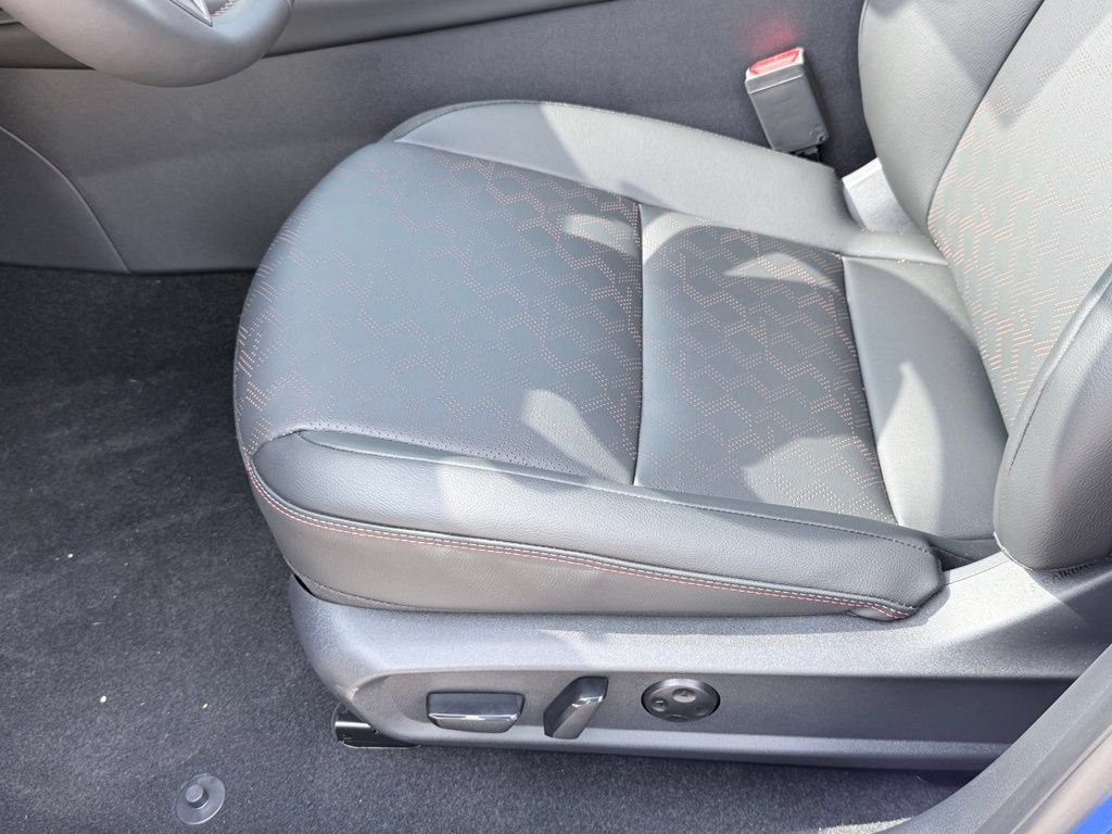 New 2026 Nissan Sentra SR w/ SR Premium Package FWD image 21