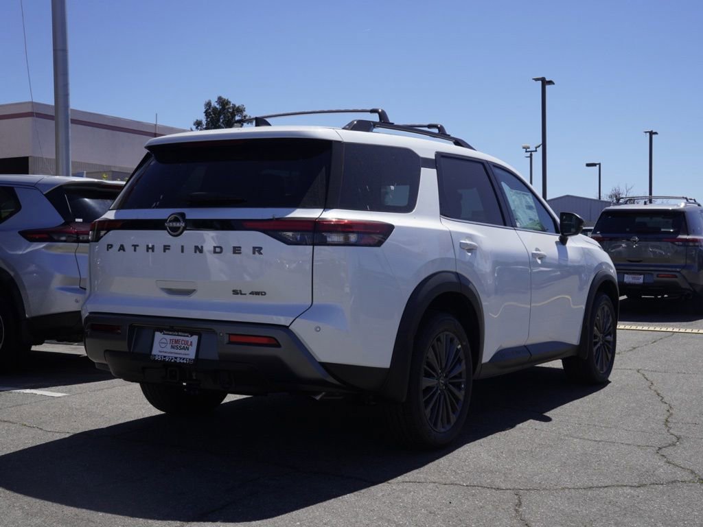 New 2026 Nissan Pathfinder SL w/ SL Premium Package AWD/4WD image 4
