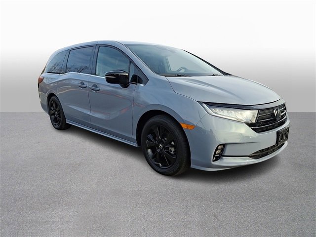 Used 2024 Honda Odyssey Sport image 3