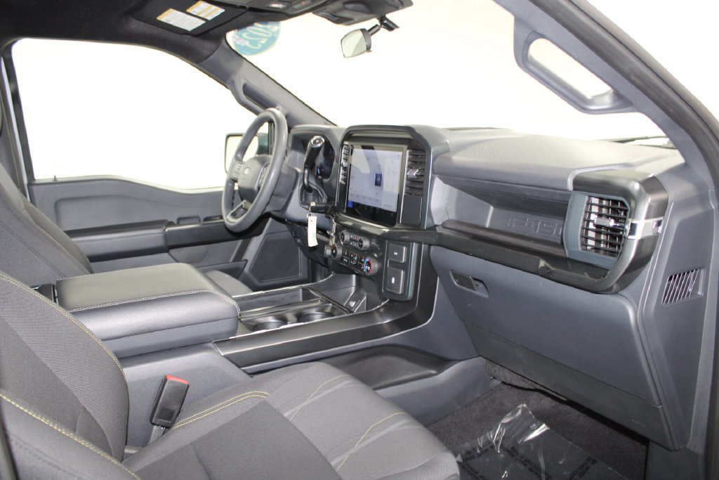 Used 2025 Ford F150 STX w/ Equipment Group 200A AWD/4WD image 28