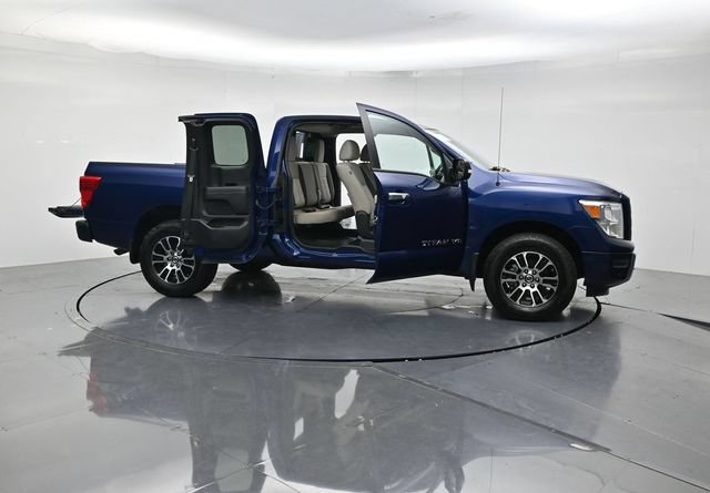 Used 2020 Nissan Titan SV w/ SV Convenience Package AWD/4WD image 52