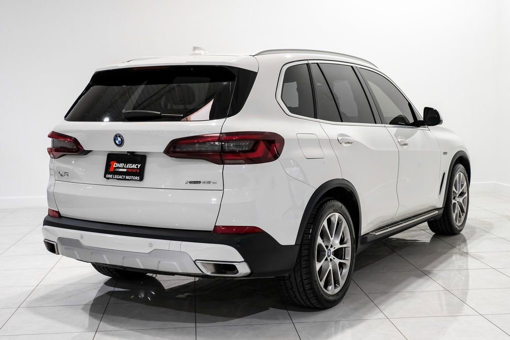 Used 2023 BMW X5 xDrive45e image 4