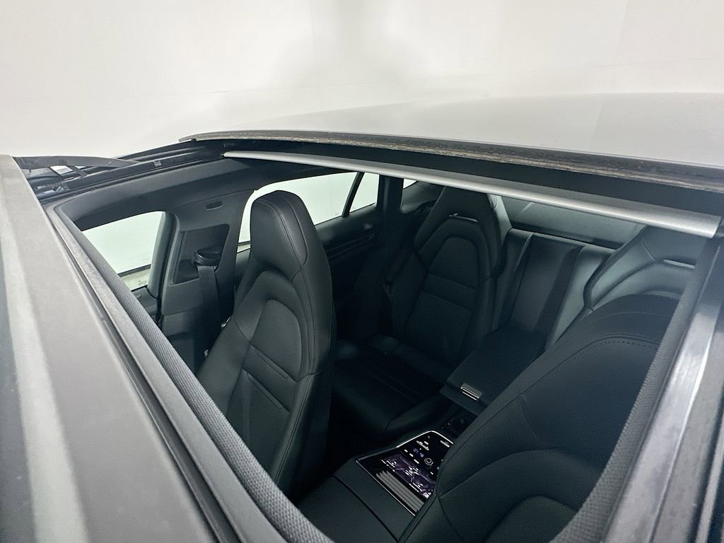 Certified 2023 Porsche Panamera 4 image 14