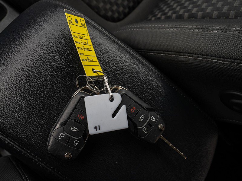 Used 2022 Ford Transit Connect XLT image 32