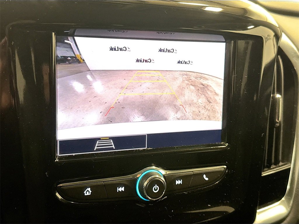 Used 2021 Chevrolet Traverse LS image 12