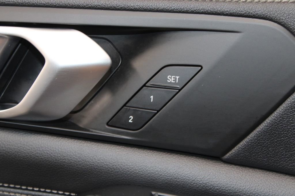 Used 2019 BMW X5 xDrive40i w/ Convenience Package AWD/4WD image 41