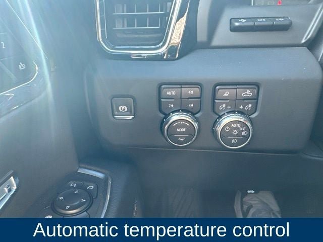 Used 2024 GMC Sierra 1500 Denali w/ Technology Package AWD/4WD image 17