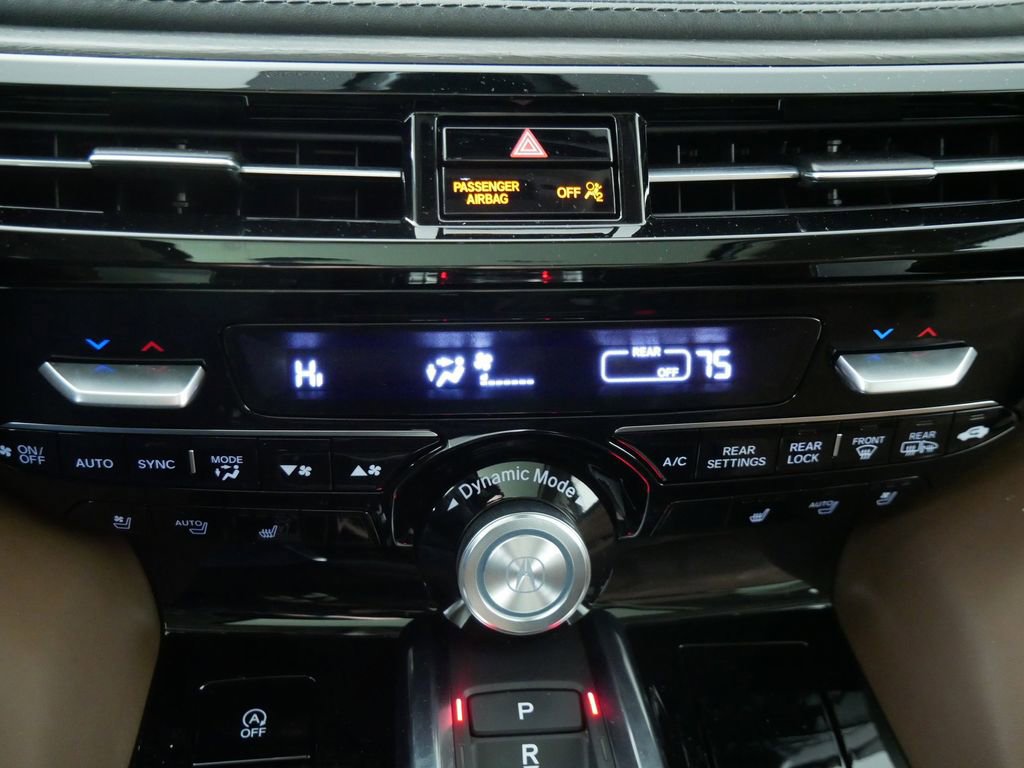 Used 2024 Acura MDX SH-AWD w/ Advance Package image 29