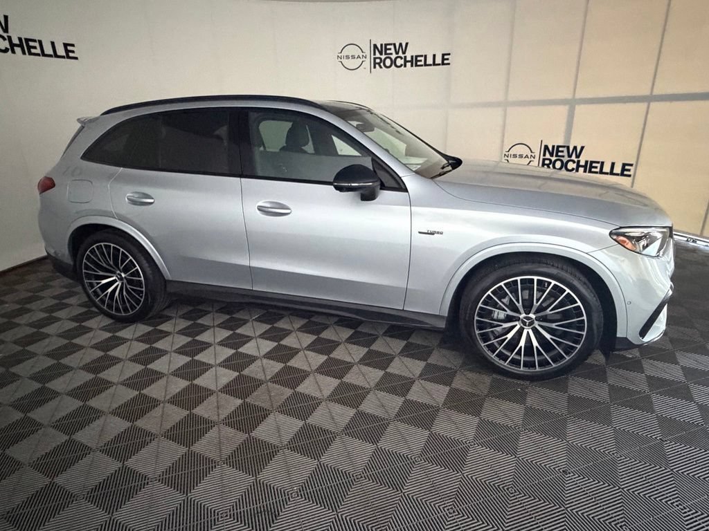 Used 2024 Mercedes-Benz GLC 43 AMG 4MATIC image 5