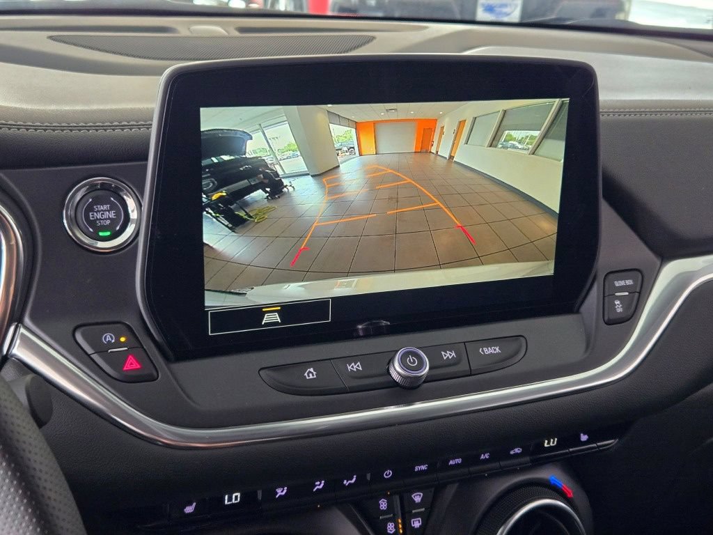 New 2026 Chevrolet Blazer LT w/ Midnight/Sport Edition FWD image 30