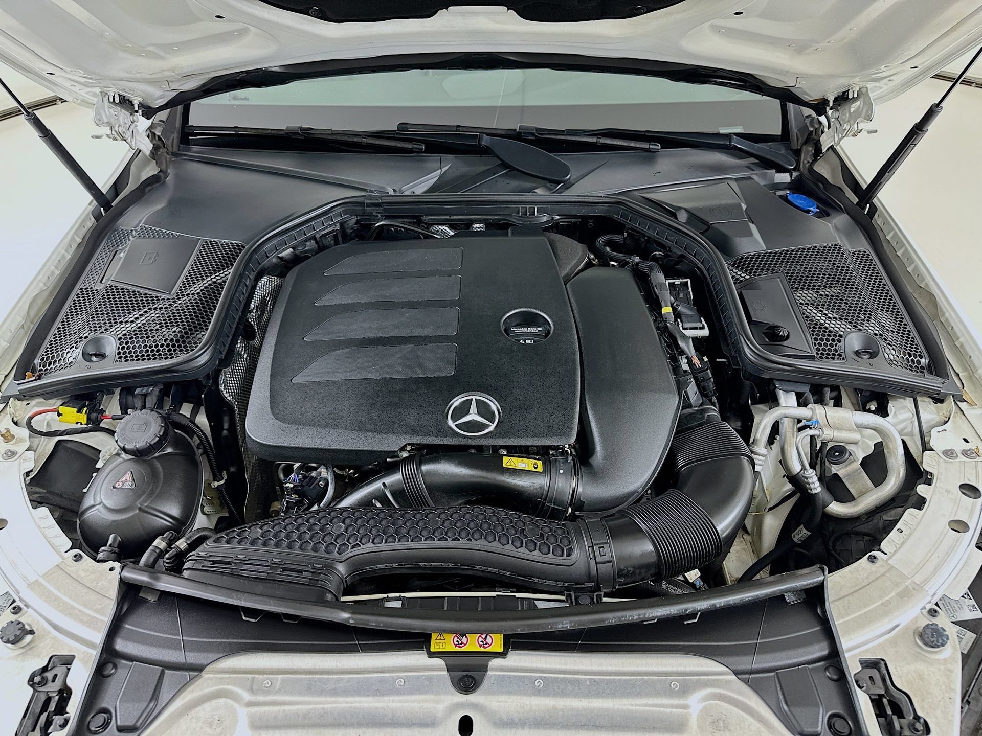 Used 2020 Mercedes-Benz C 300 Sedan image 31