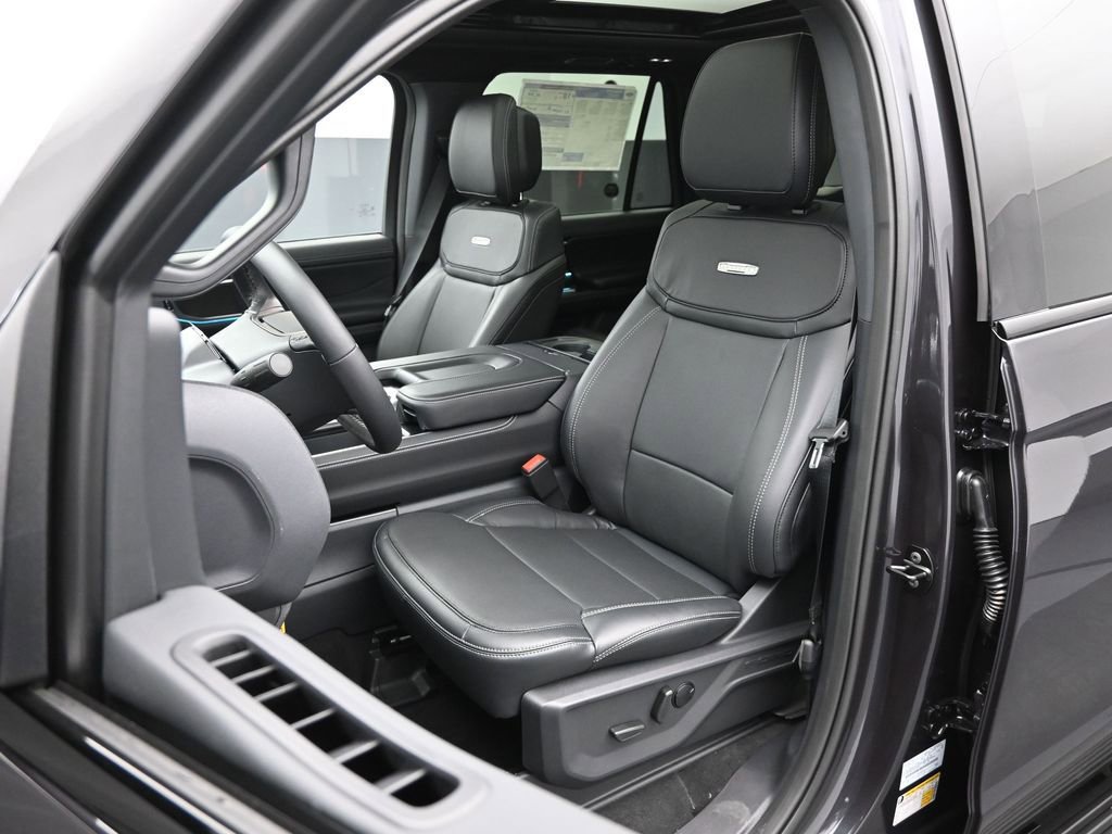 New 2026 Ford Expedition Platinum w/ Stealth Performance Package image 8
