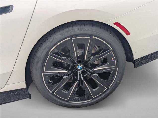 New 2026 BMW i7 xDrive60 AWD/4WD image 9