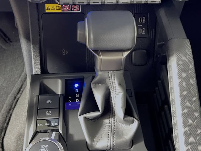 New 2026 Toyota 4Runner Platinum AWD/4WD image 21