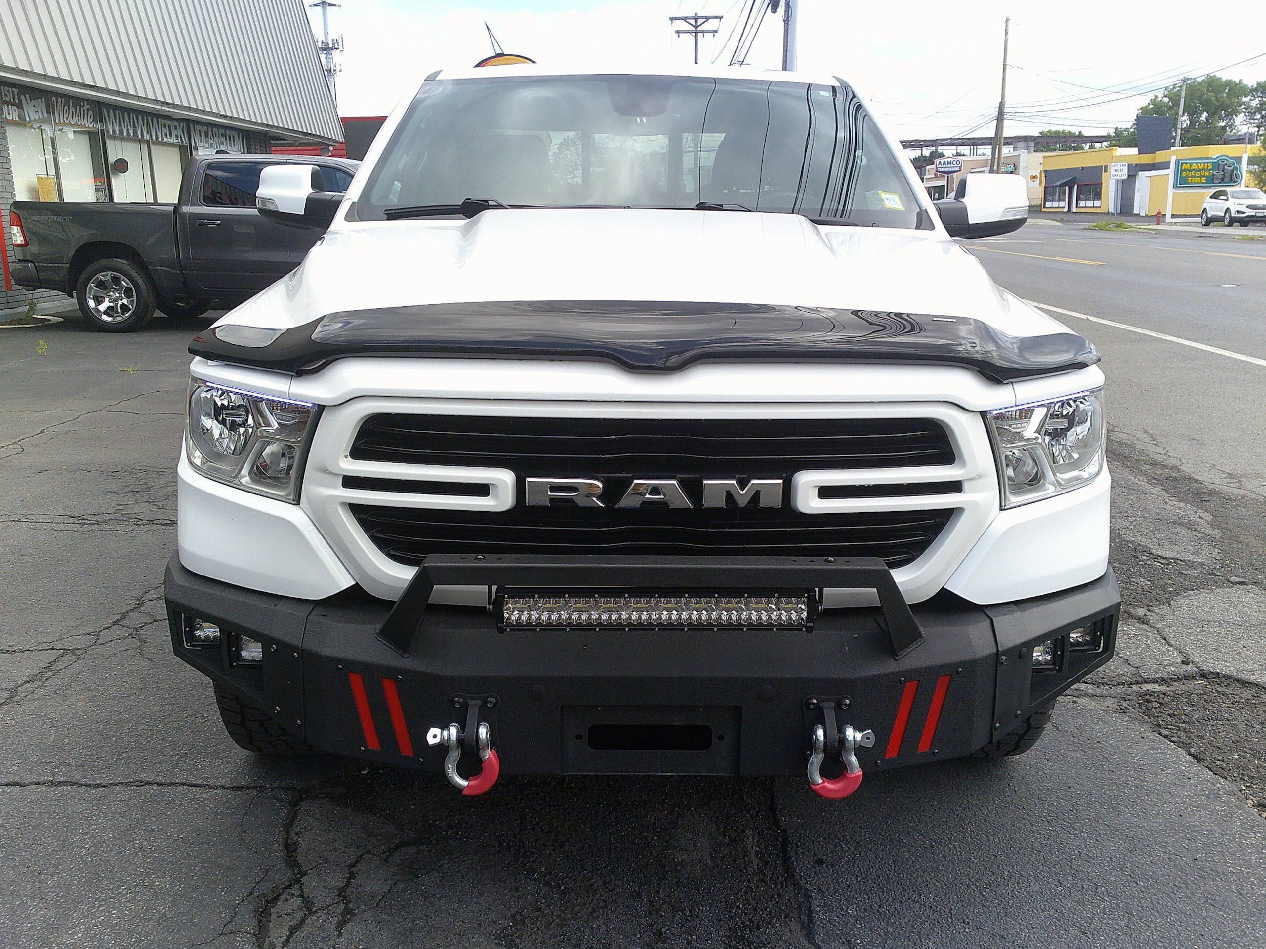 Used 2020 RAM 1500 Big Horn AWD/4WD image 3