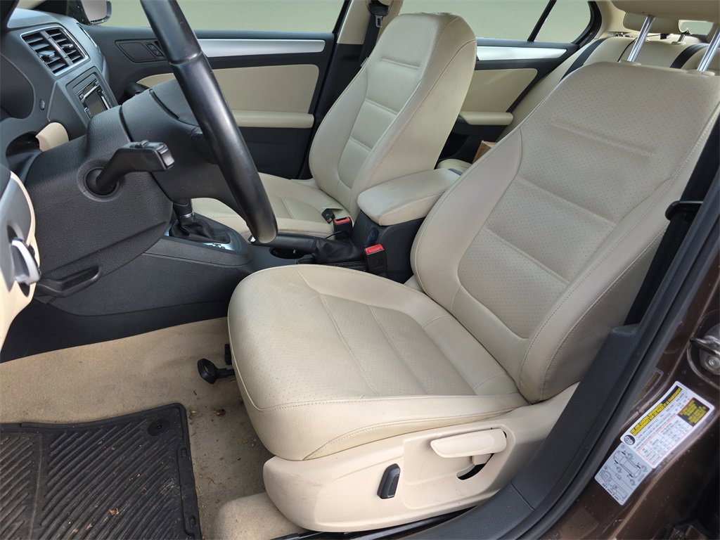 Used 2014 Volkswagen Jetta SE image 17