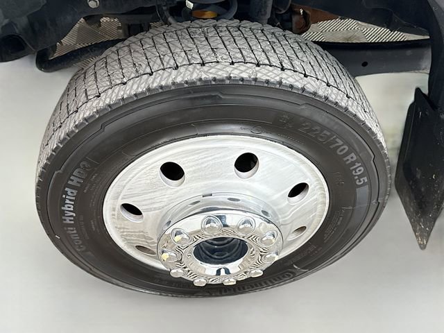 Used 2022 Ford F450 XL image 28