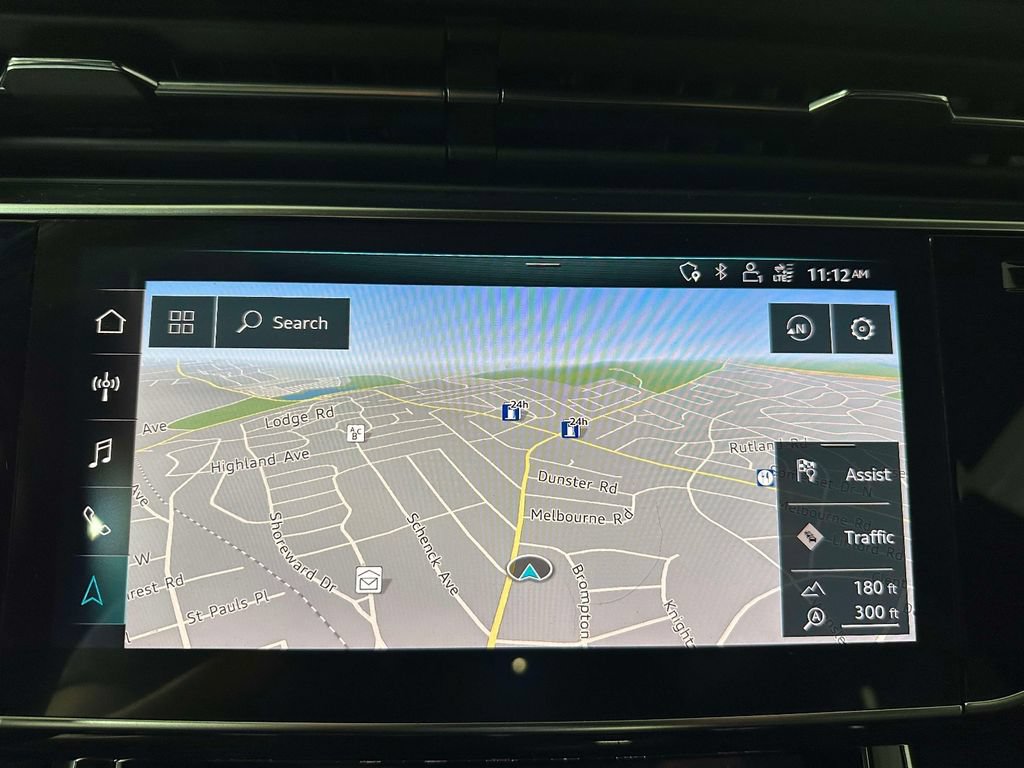Used 2019 Audi Q8 Premium w/ Convenience Package AWD/4WD image 4