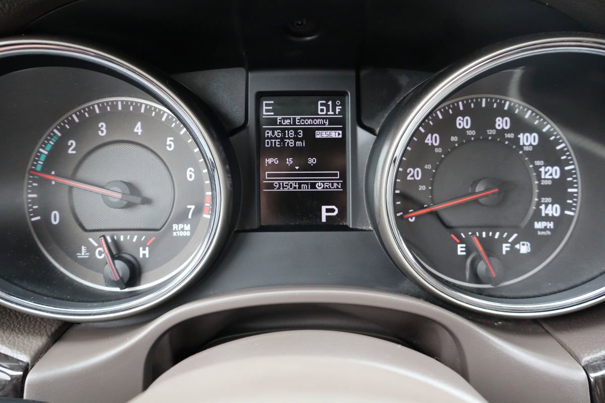 Used 2013 Jeep Grand Cherokee Laredo w/ Laredo E Group AWD/4WD image 32