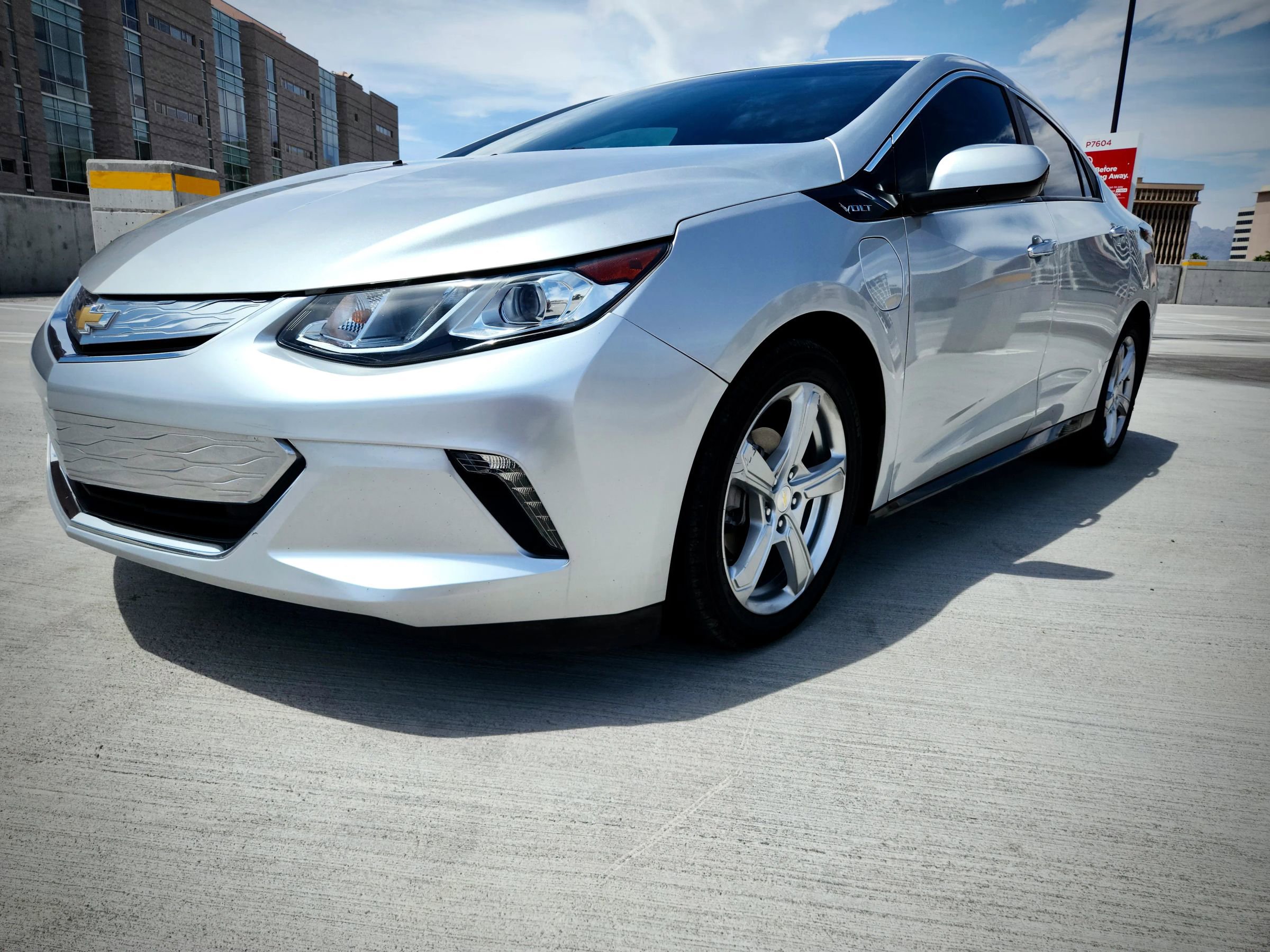 Used 2017 Chevrolet Volt LT FWD image 44
