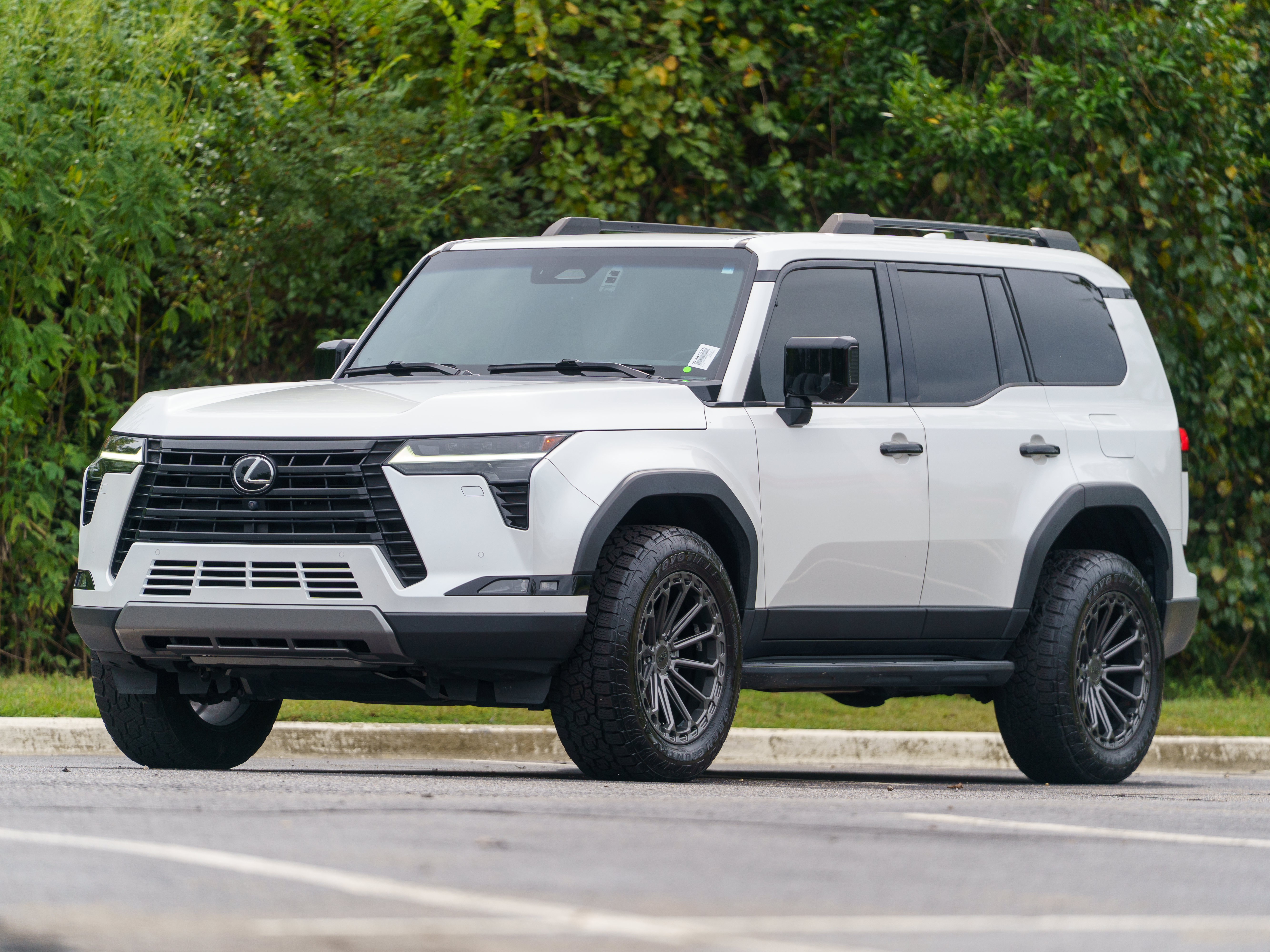 Used 2024 Lexus GX 550 AWD/4WD image 39