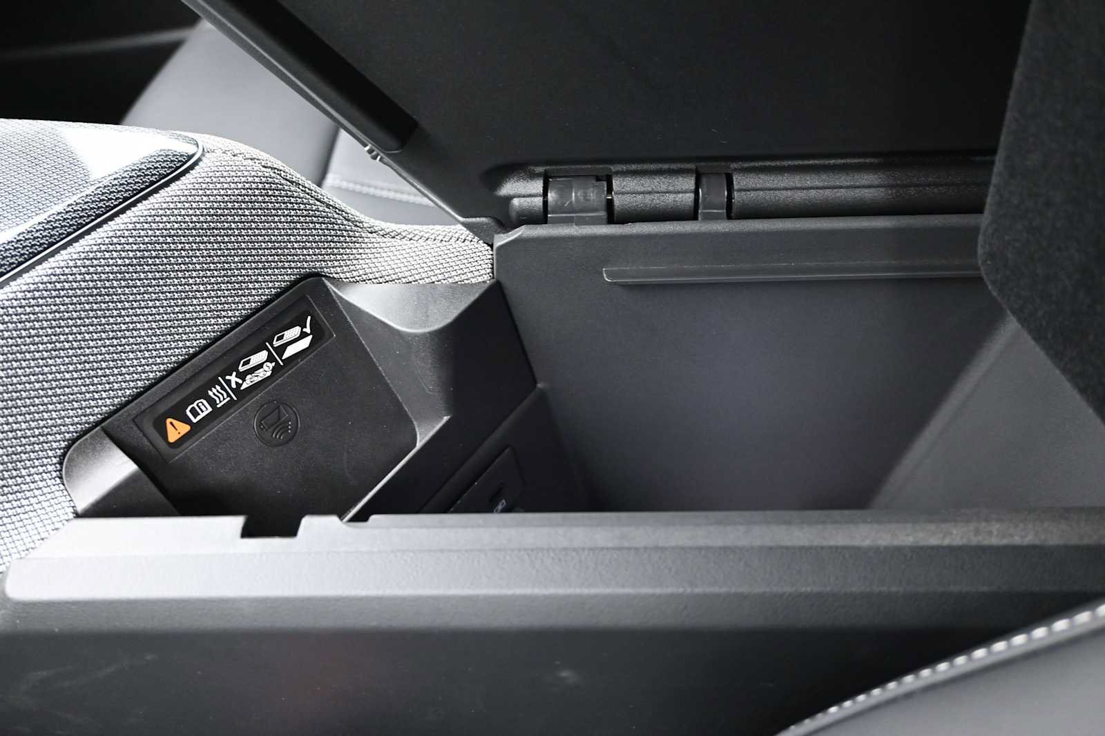 New 2027 Cadillac Optiq Sport AWD/4WD image 20