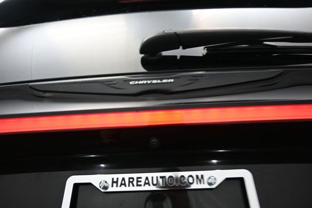 Used 2023 Chrysler Pacifica Touring-L w/ S Appearance Package FWD image 25