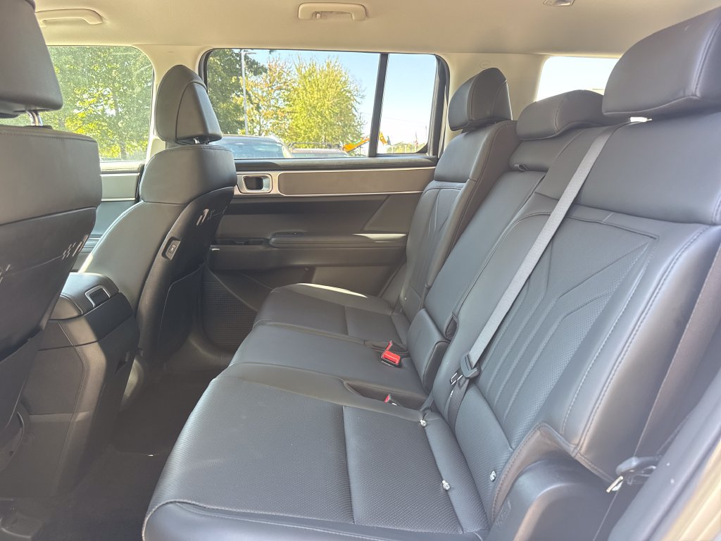 Used 2026 Hyundai Santa Fe SEL FWD image 11