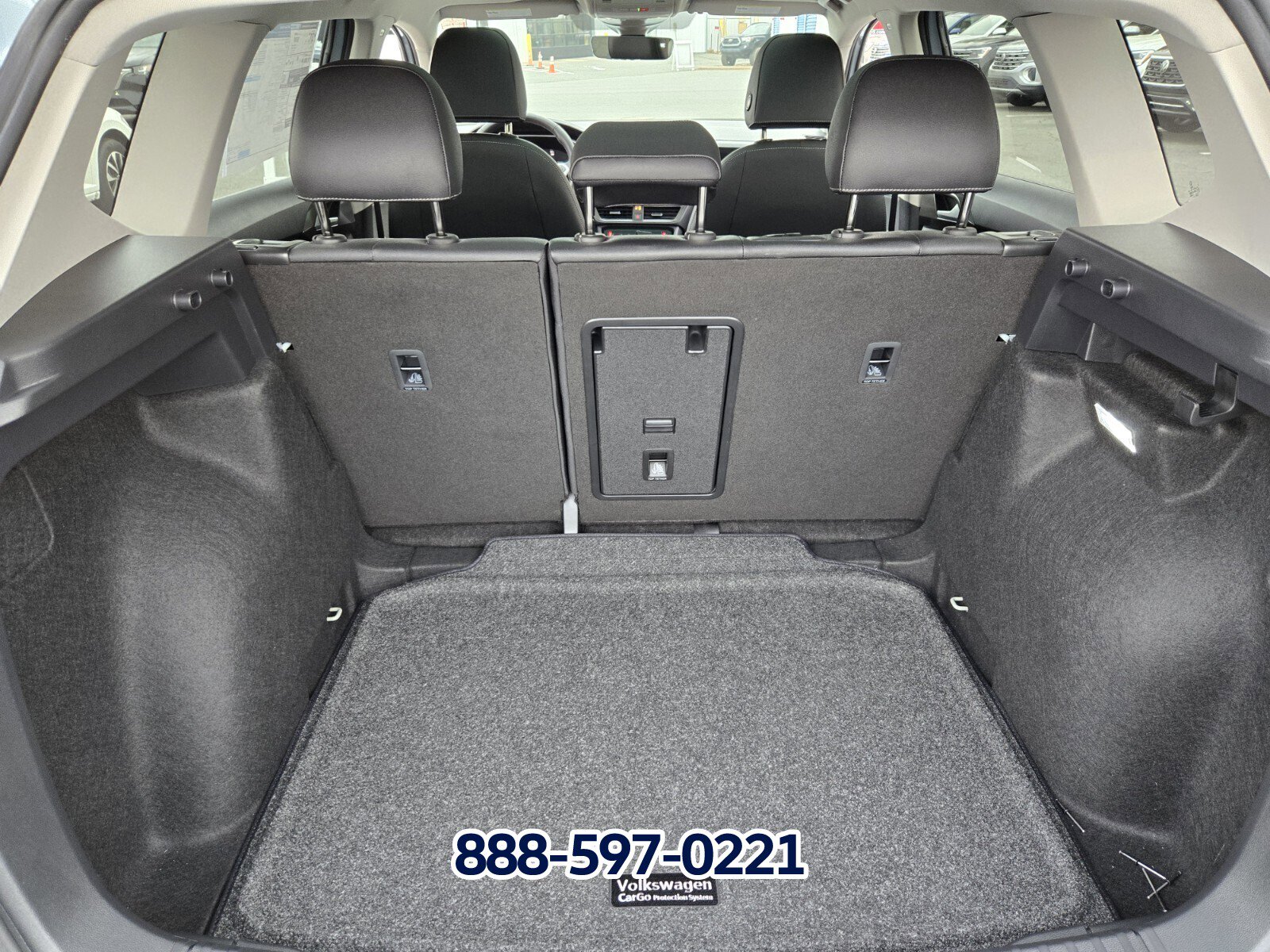 New 2026 Volkswagen Taos SE image 12