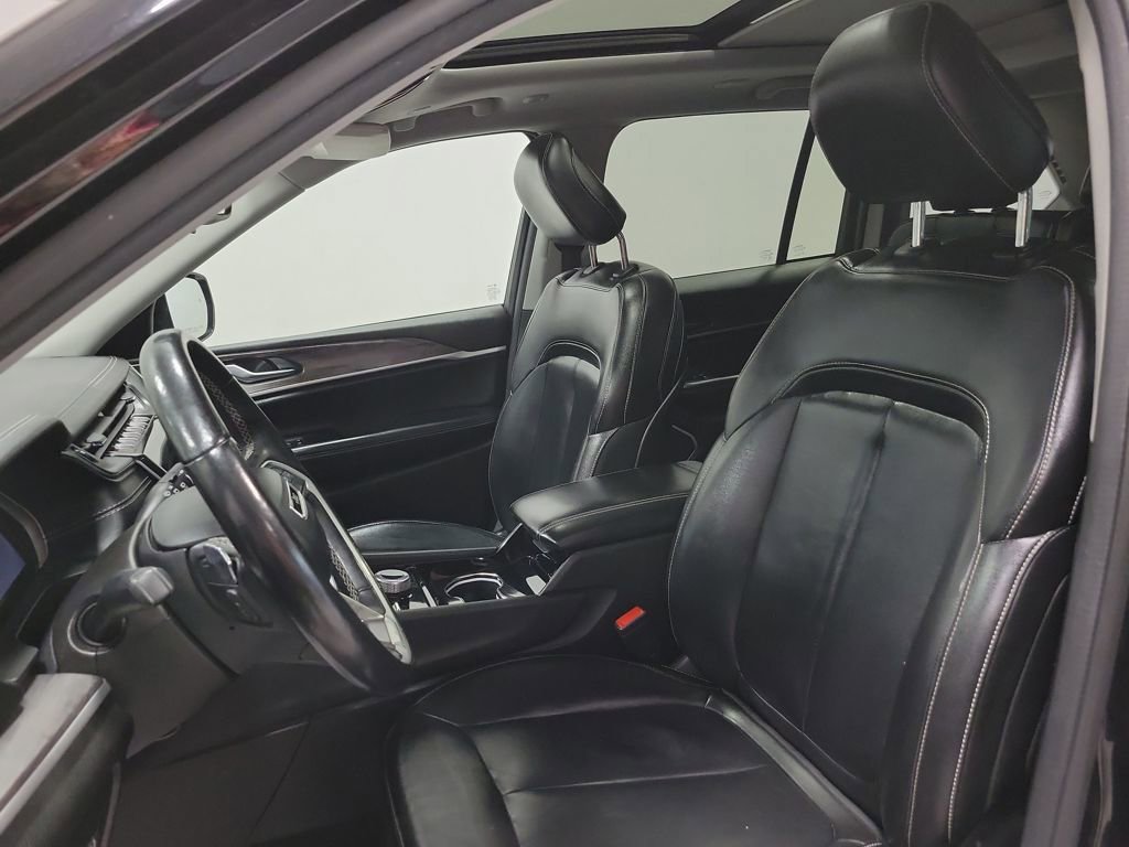 Used 2022 Jeep Grand Cherokee Limited image 34