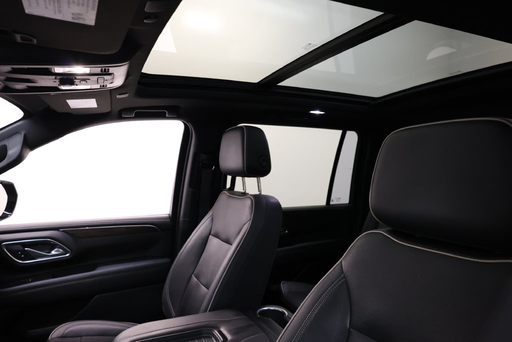Used 2021 Chevrolet Suburban Premier w/ Premium Package RWD image 69