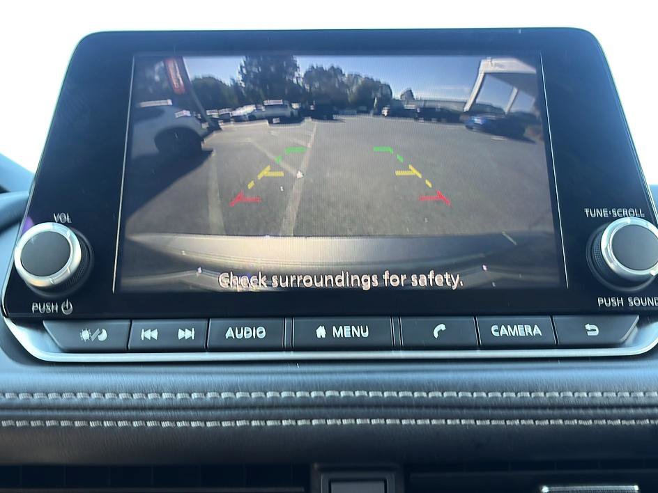Certified 2025 Nissan Rogue SV AWD/4WD image 16