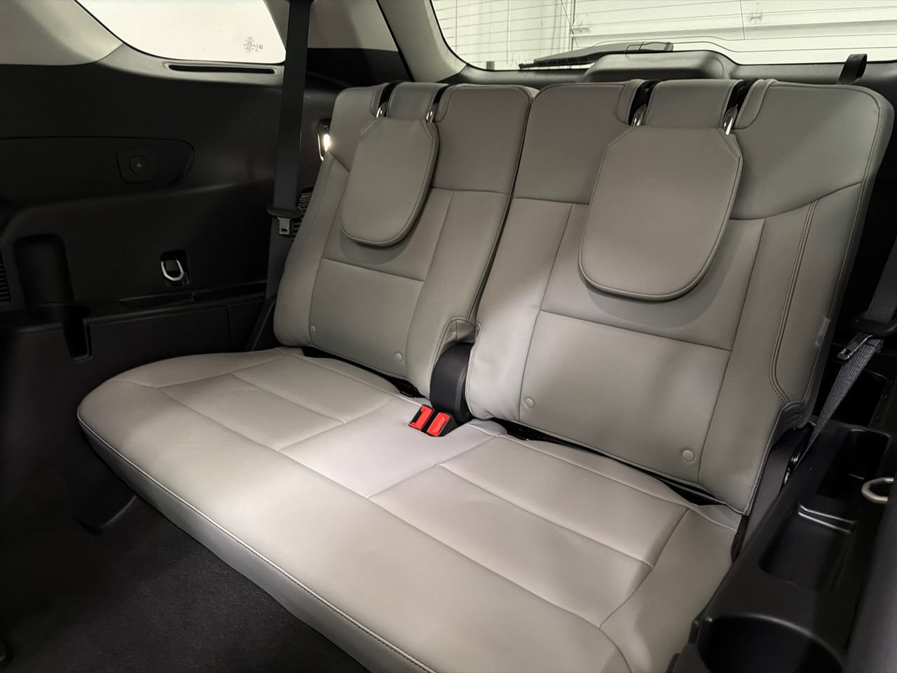 New 2026 Ford Explorer Active w/ Active Comfort Package AWD/4WD image 17