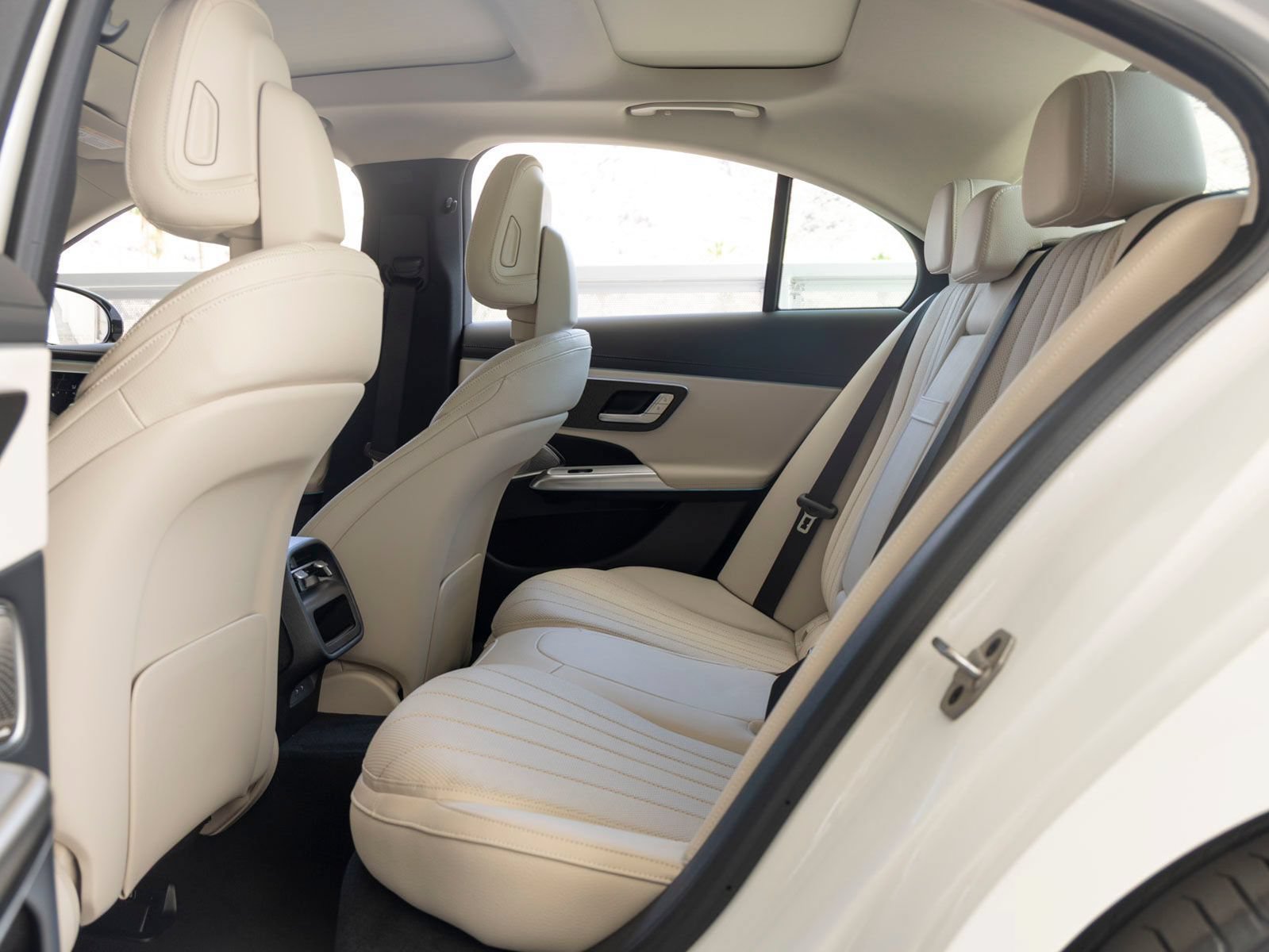 New 2026 Mercedes-Benz E 450 4MATIC Sedan image 20
